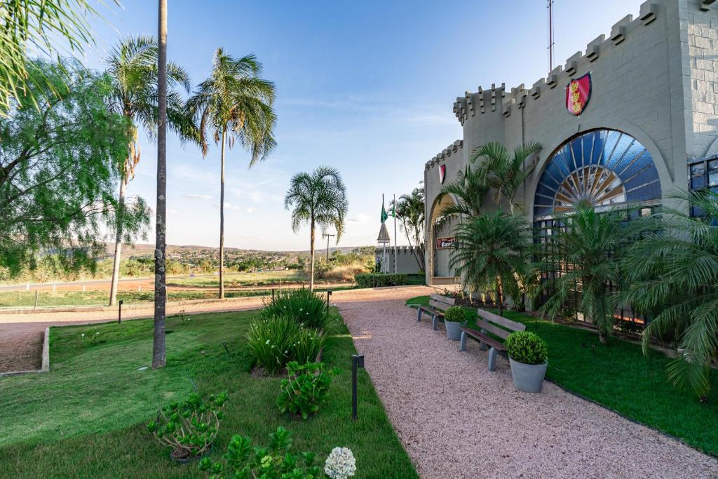  Pousada Camelot Inn
