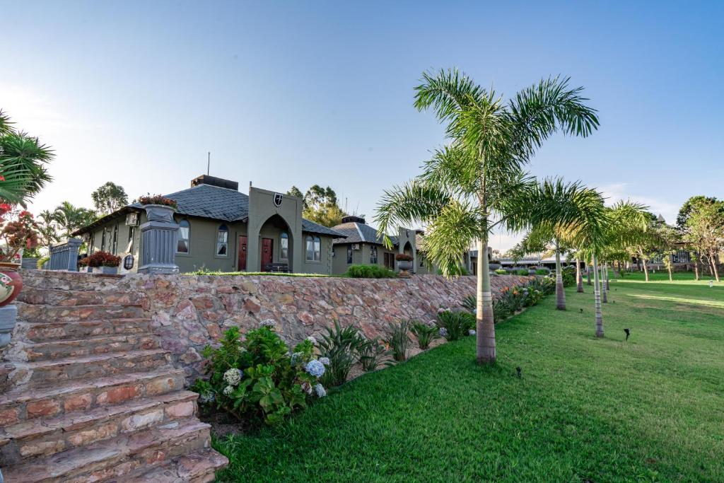  Pousada Camelot Inn