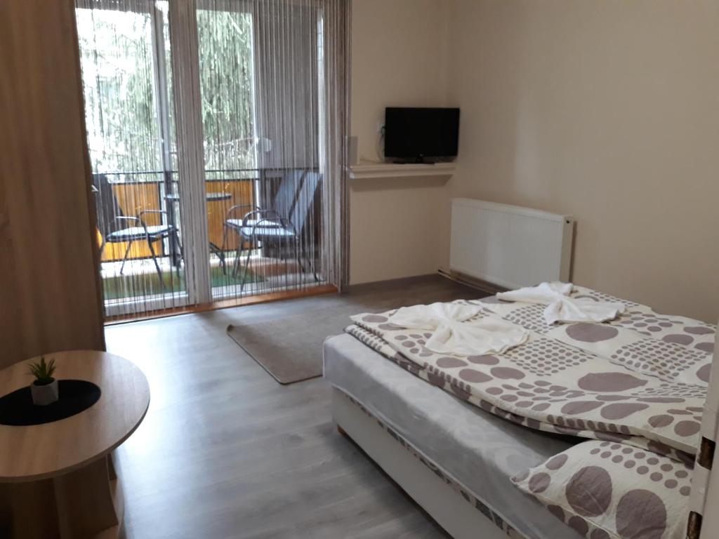 Zdjęcie z galerii obiektu HeNa apartman w Hajduszoboszlo