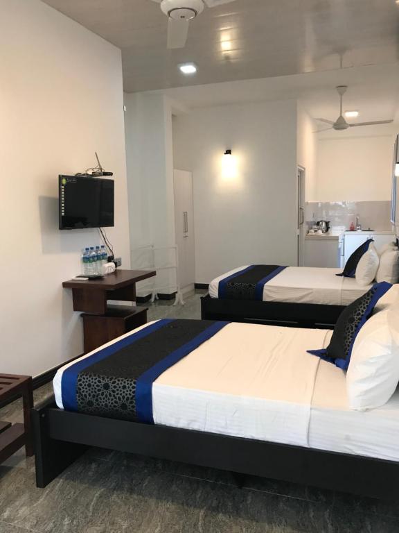 Dumi's Shelter Home Stay - Deluxe Family Room