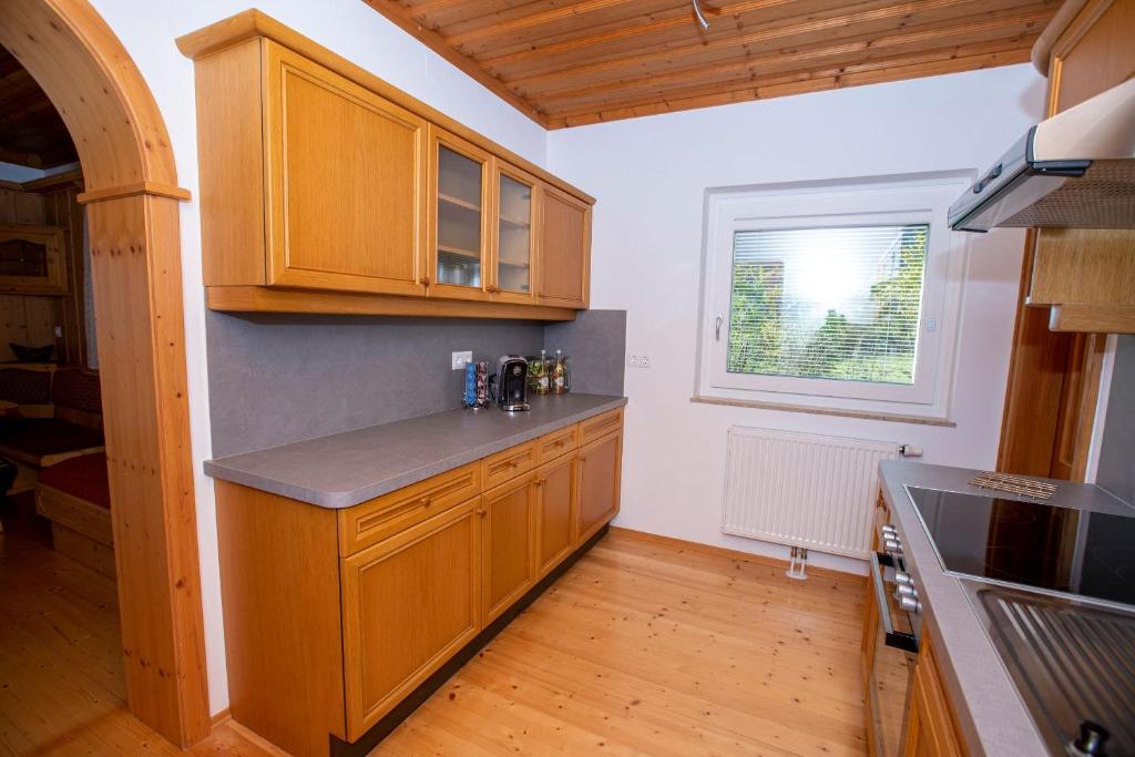 Kuchyň nebo kuchyňský kout v ubytování Appartementhaus Dullnig