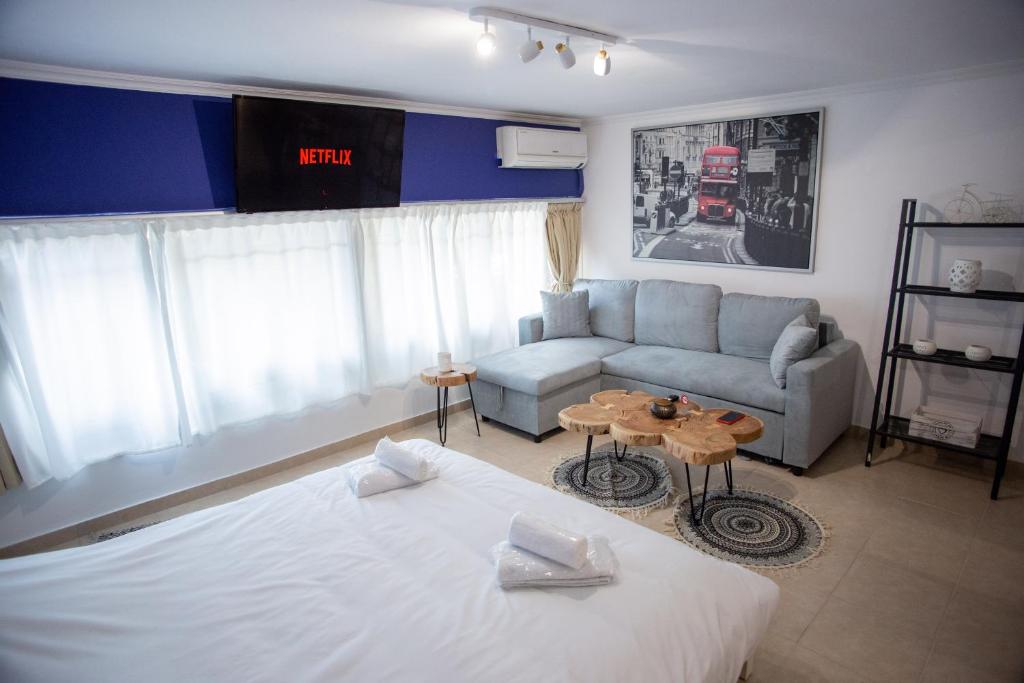 Thessaloniki Center Small Studio Apartment - 9