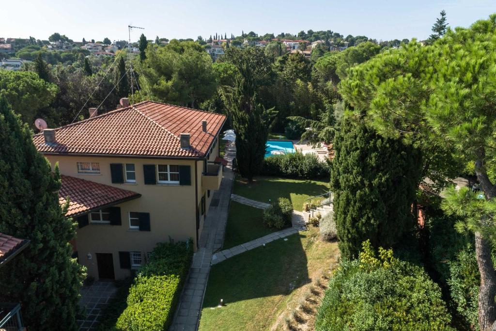 Budova, v ktorej sa apartmánový hotel nachádza
