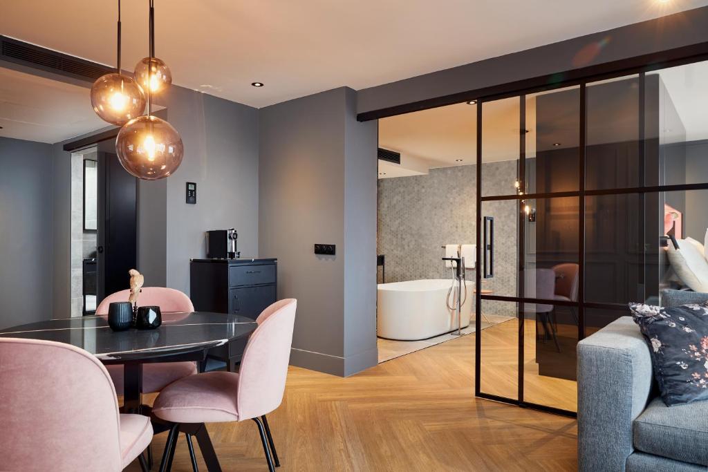 Posezení v ubytování Van der Valk Hotel Antwerpen