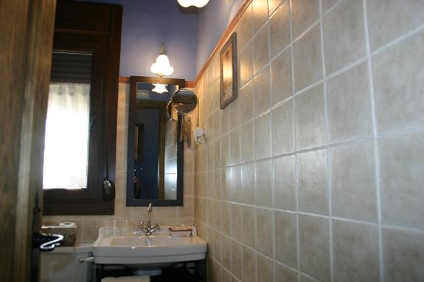 A bathroom at Hotel Rural El Marquesito Antigua Casa Carmela