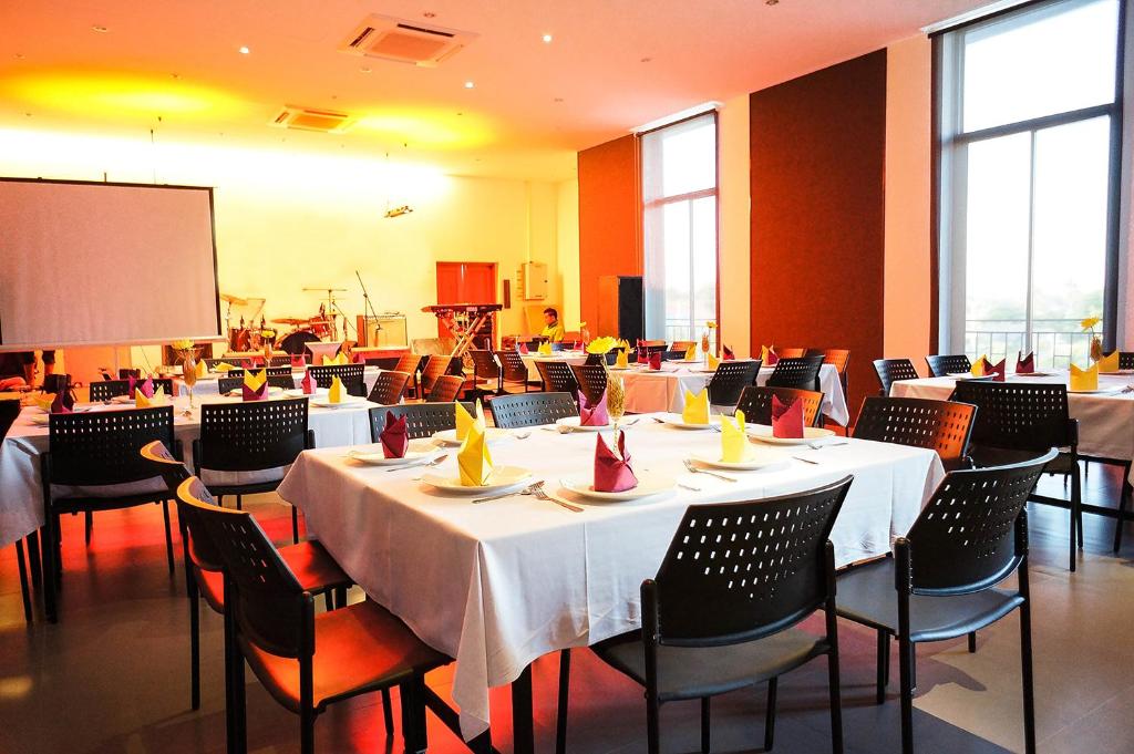 Restaurace v ubytování Tri-Shawa Resort