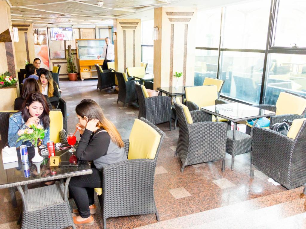 Restaurace v ubytování Hor Moheb Hotel