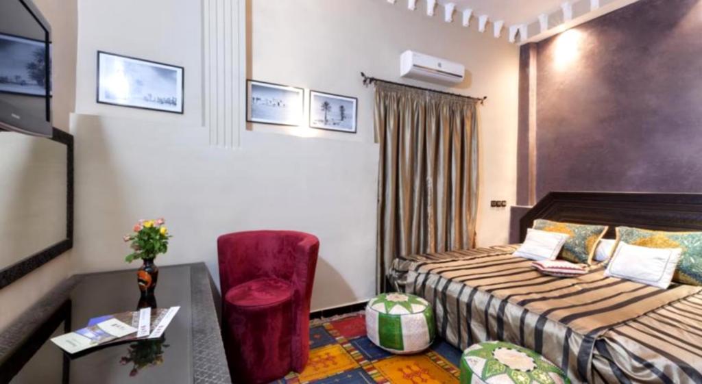 Postel nebo postele na pokoji v ubytování Hotel Azoul