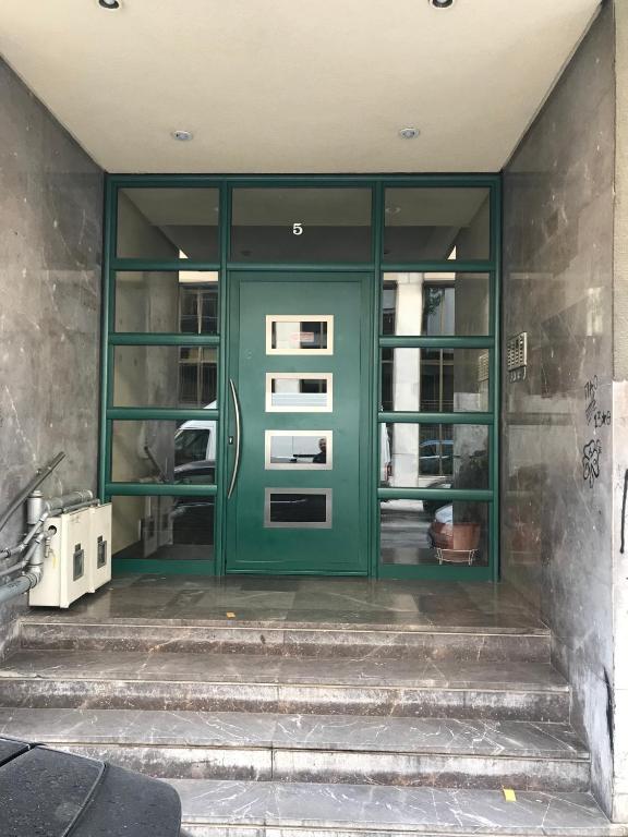 Zdjęcie z galerii obiektu Demetra - Koukaki center apartment w Atenach
