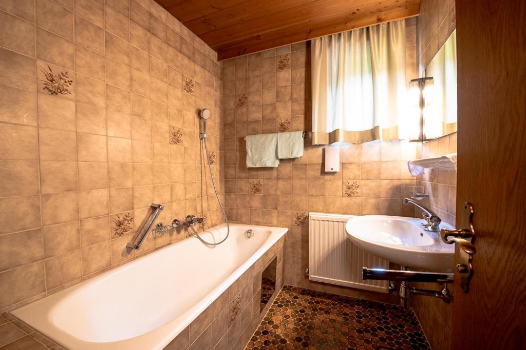 Koupelna v ubytování Haus Gamberg