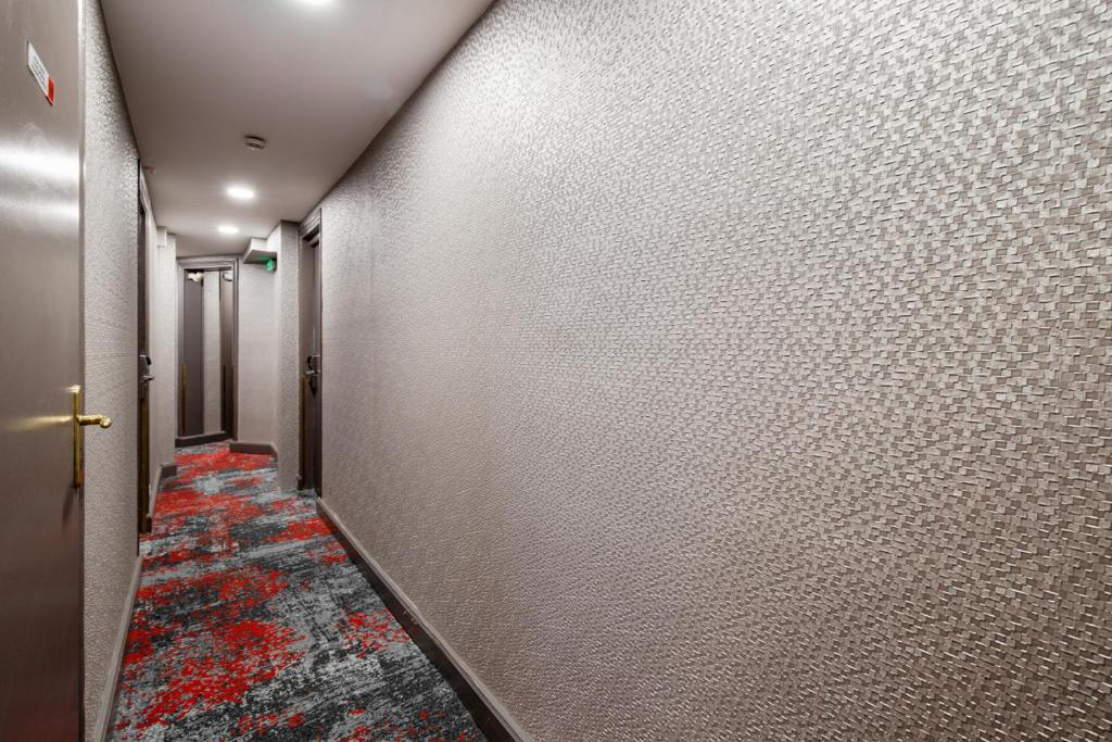 Grand Hôtel Des Gobelins - Resim 24