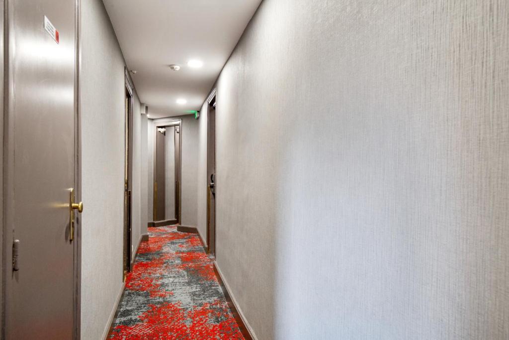 Grand Hôtel Des Gobelins - Resim 31