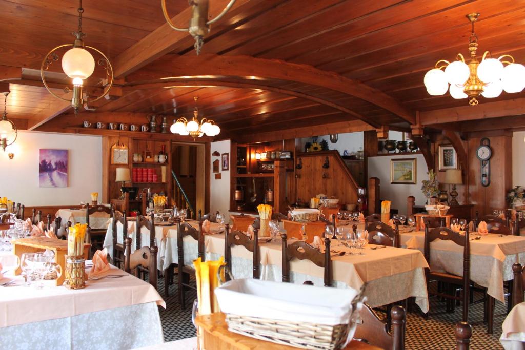 Restaurace v ubytování Albergo Vittoria