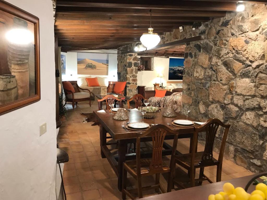 Finca Casa Jardín - Vivienda Vacacional, La Laguna – Precios ...