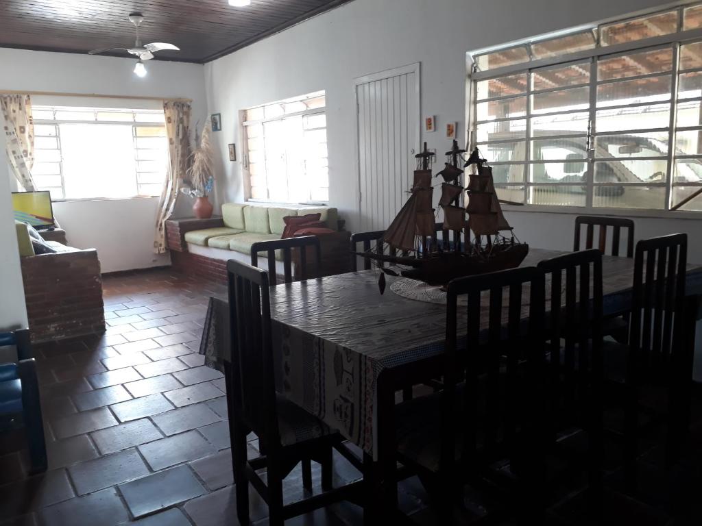  CASA NO CENTRO DA CIDADE