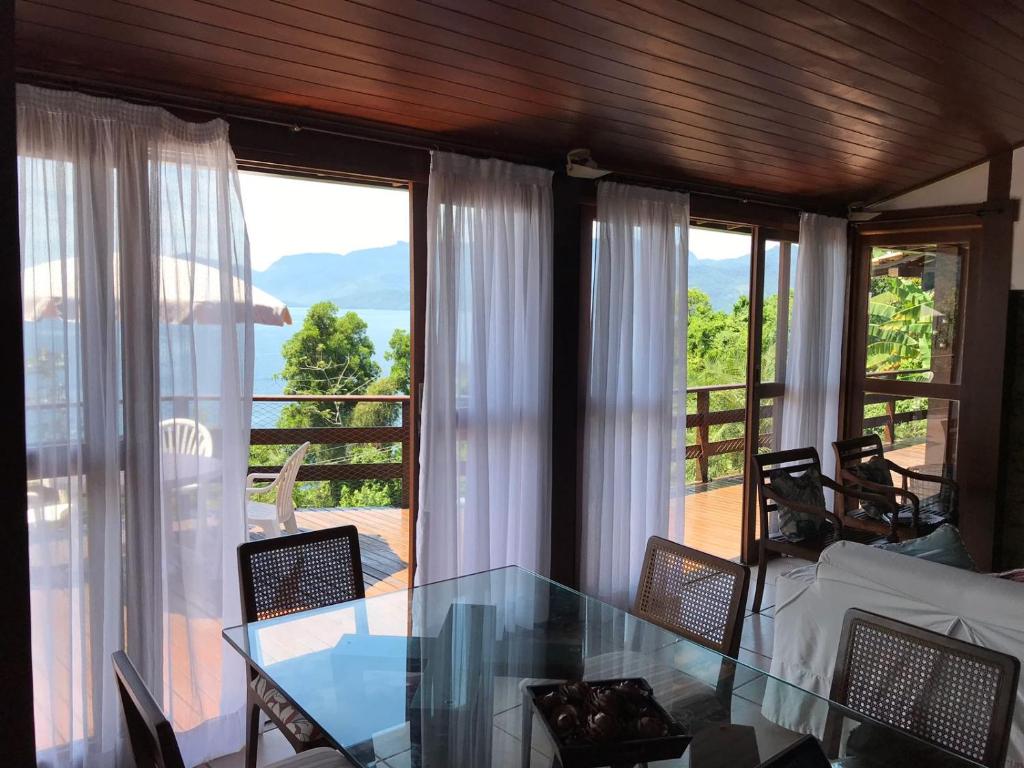  Maravilhosa Casa em Angra