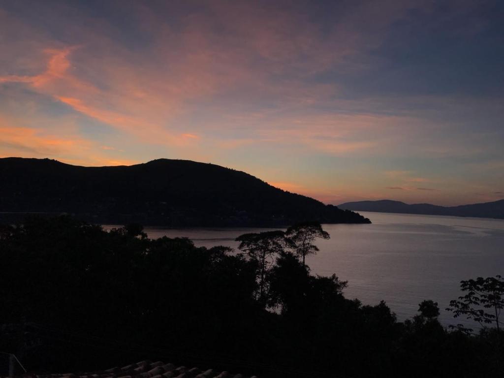  Maravilhosa Casa em Angra