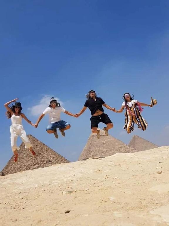 Ospiti di Queen Pyramids View Inn