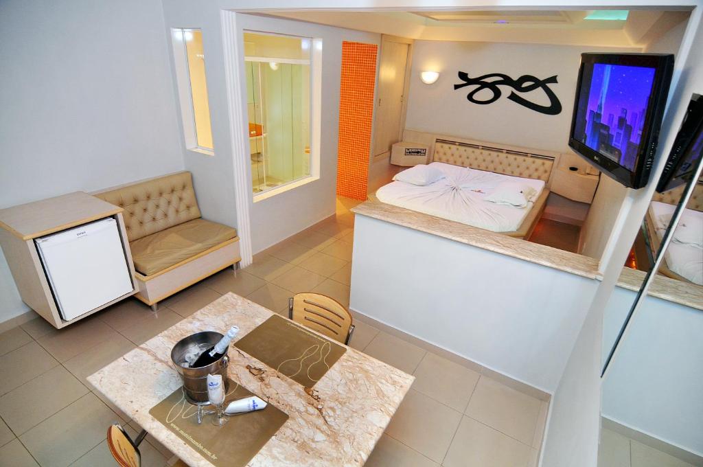  Motel Mambo - Adults Only