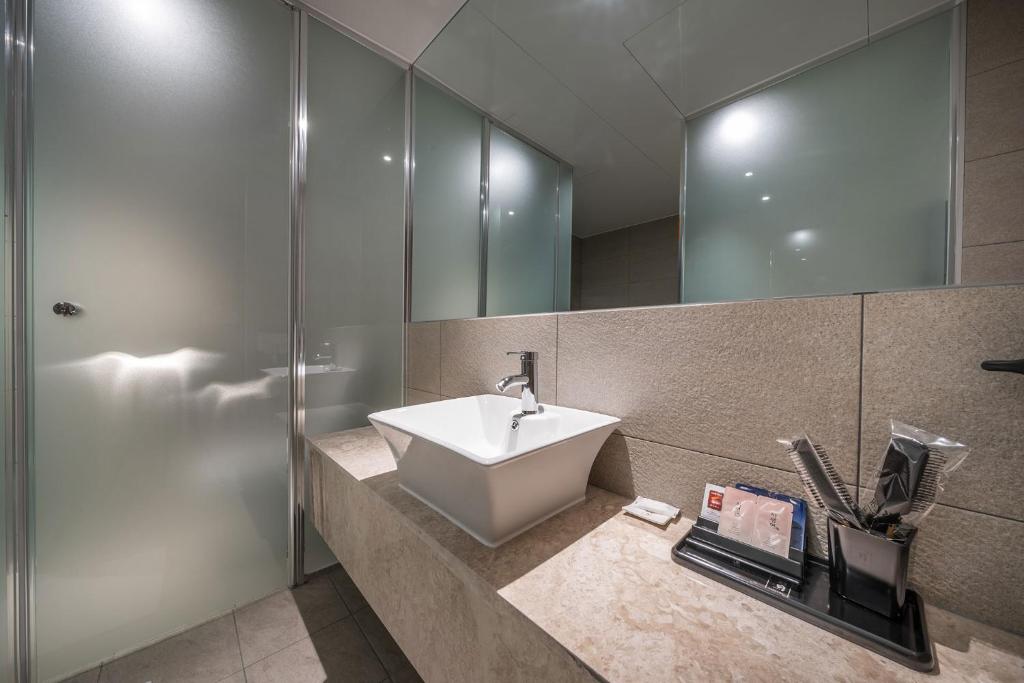 Koupelna v ubytování Stay Month Hotel