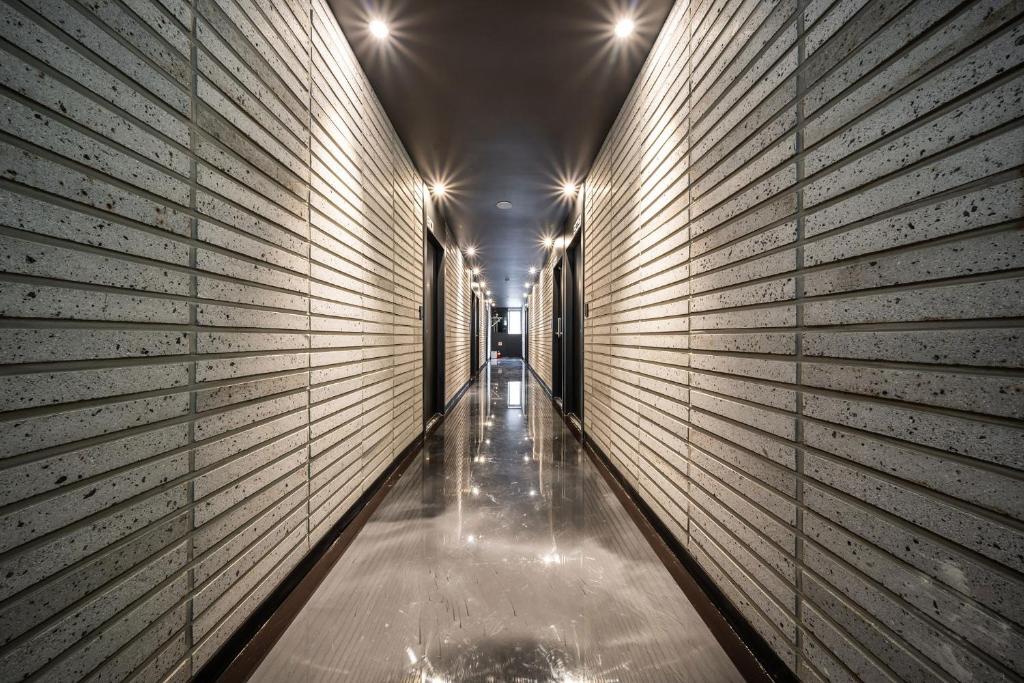 Fotografie z fotogalerie ubytování Stay Month Hotel v destinaci Kojang