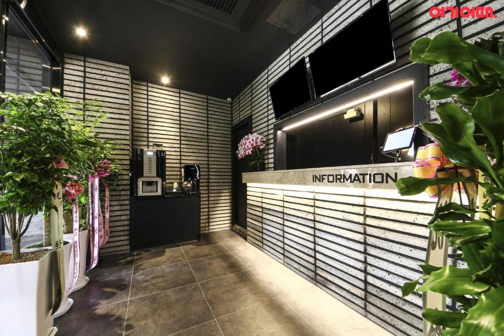 Fotografie z fotogalerie ubytování Stay Month Hotel v destinaci Kojang