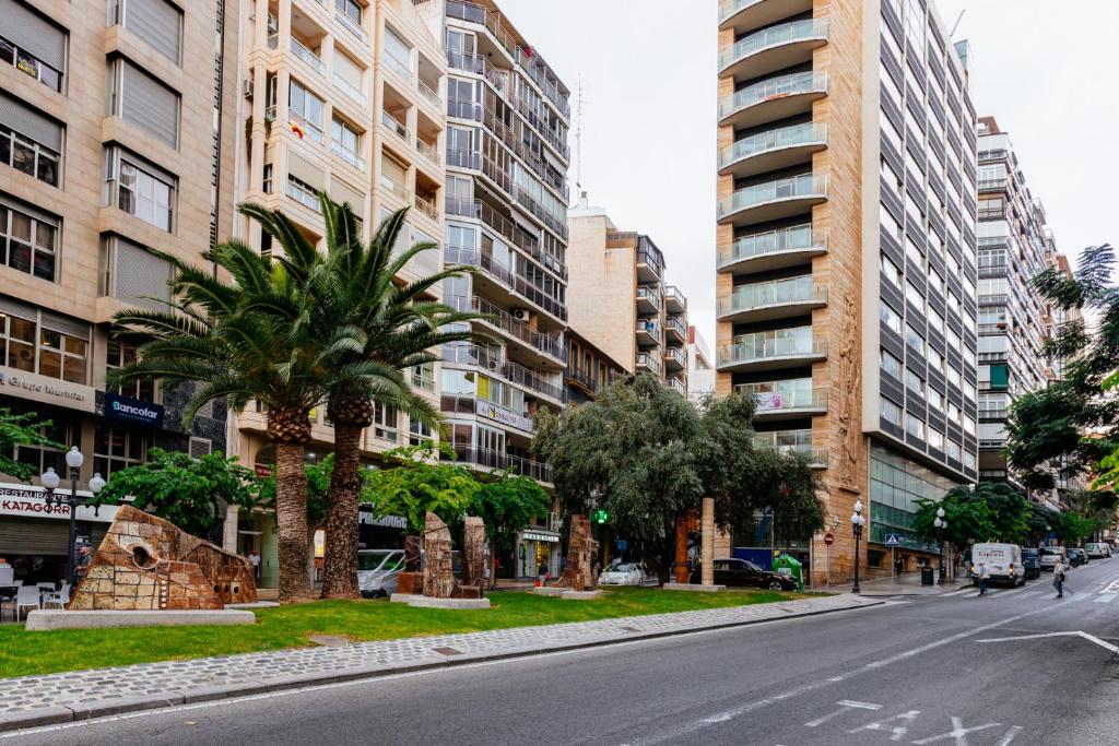 Rambla 43, Alicante – Updated 2023 Prices