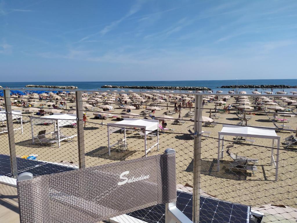 Nespecifikovaný výhled na moře nebo výhled na moře při pohledu z hotelu