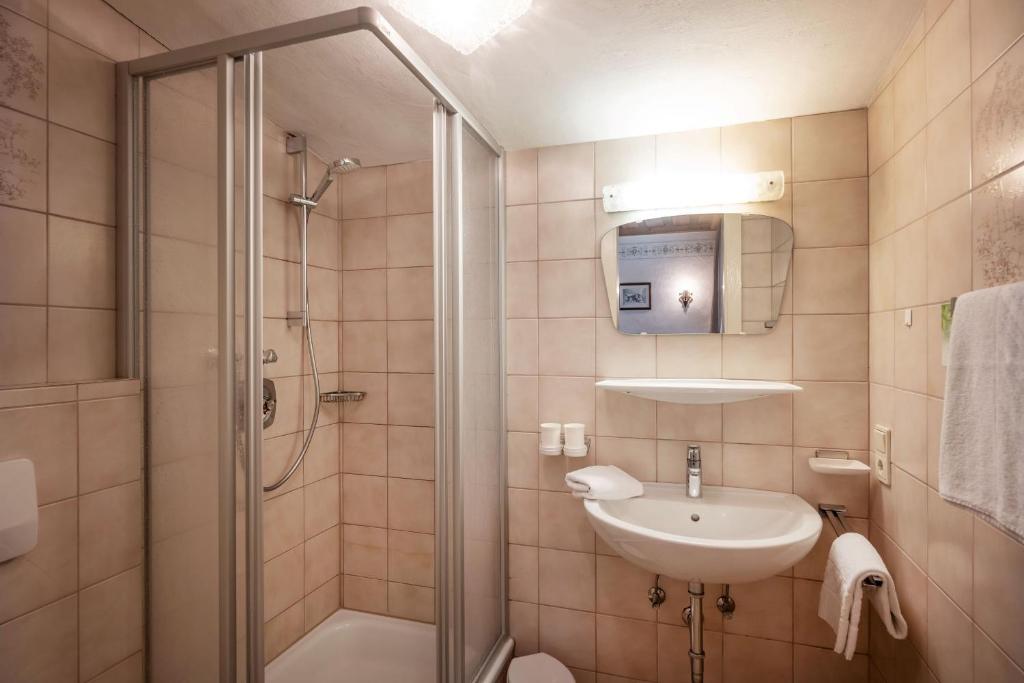 Vannituba majutusasutuses Hotel Pension Alpengruß