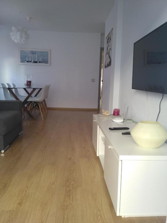 TV a/nebo společenská místnost v ubytování Apartamento Puertoplaya I