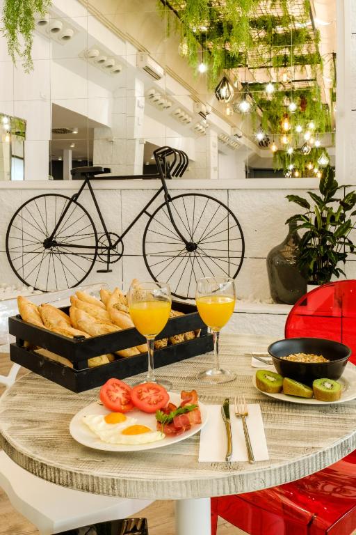 Clement Barajas - Resim 44