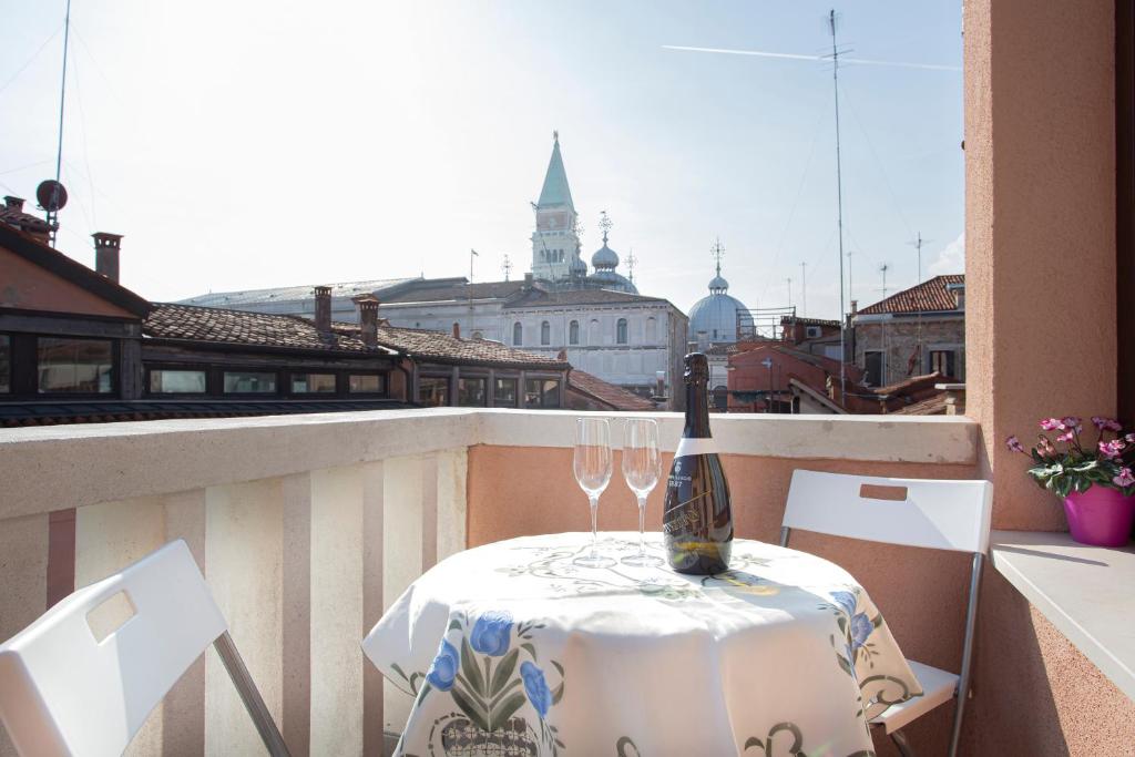 Balkón alebo terasa v ubytovaní Venice Luxury Terrace View of San Marco