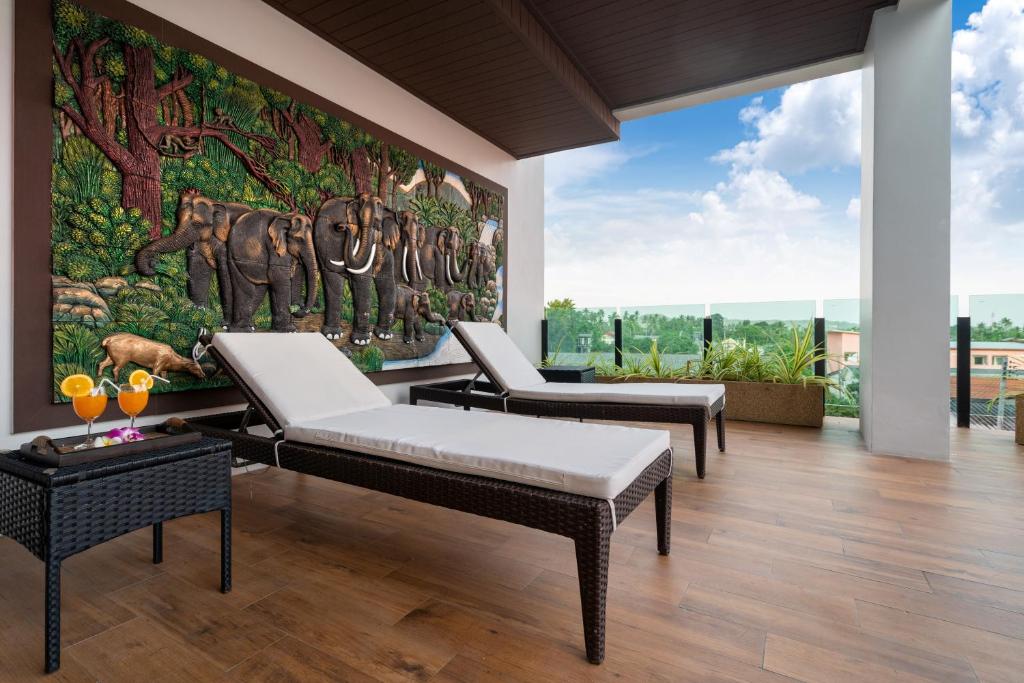 Balkón nebo terasa v ubytování The Thames Pool Access Resort & Villa - SHA Extra Plus