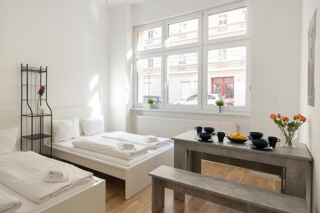 Foto dalla galleria di Newton-Appartement mit 3 Schlafzimmern a Berlino