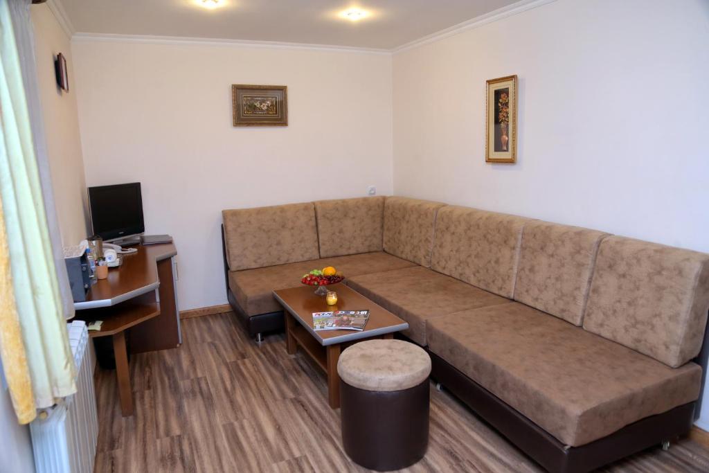 TV a/nebo společenská místnost v ubytování Alva Hotel & Spa