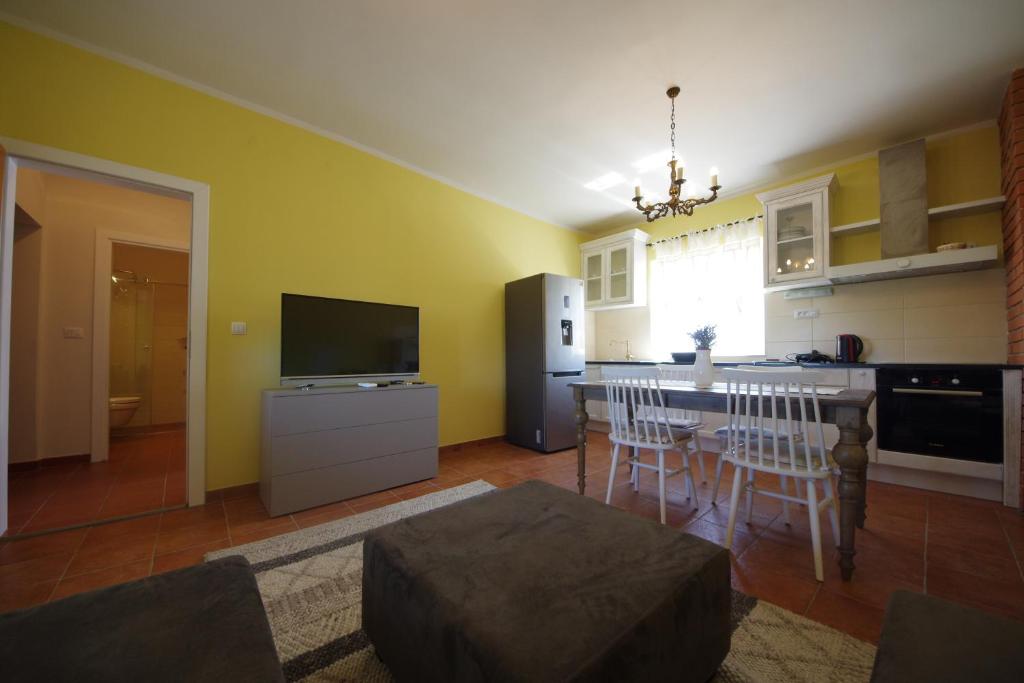 Kuchyň nebo kuchyňský kout v ubytování Apartman Marija