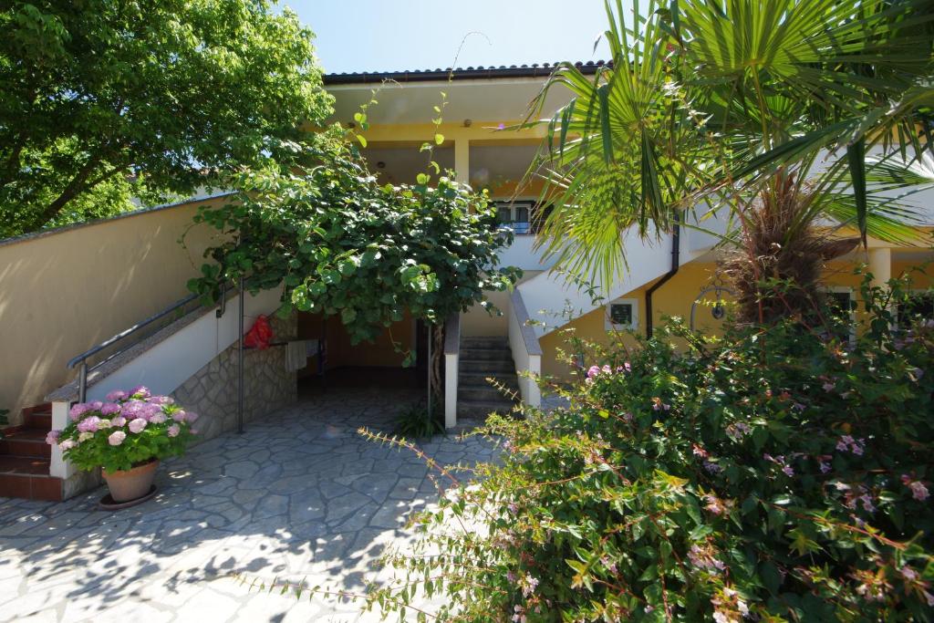 Zahrada ubytování Apartman Marija