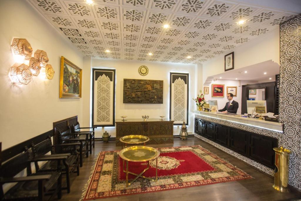 Istumisnurk majutusasutuses El Minzah Hotel