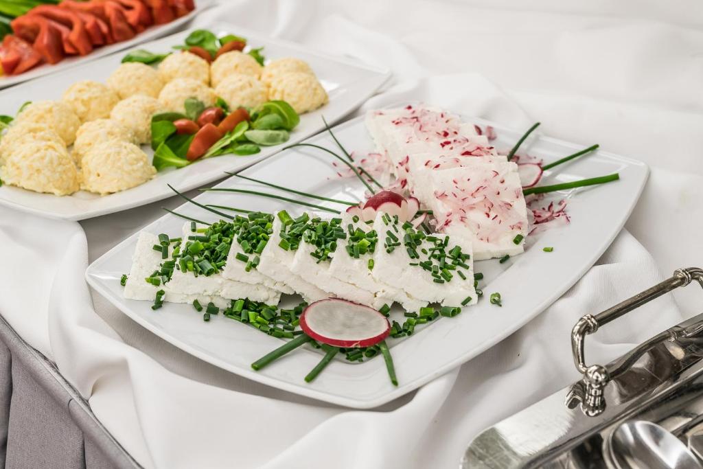 Jedlo v ubytovaní bed & breakfast alebo blízkom okolí