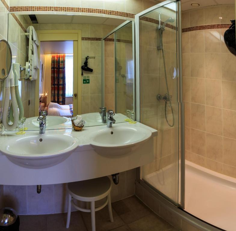 Koupelna v ubytování Hotel Pacific