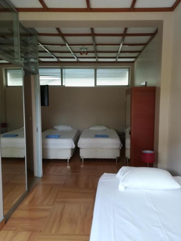 La Casa Del Italiano - Family Room With Private Bathroom