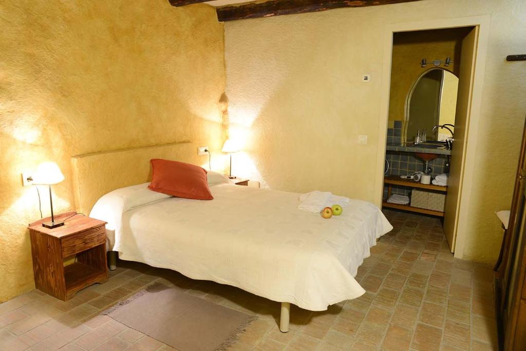 Postel nebo postele na pokoji v ubytování Can Marisch La Casa Pairal