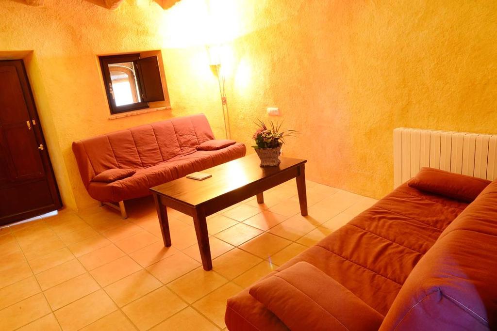 Posezení v ubytování Can Marisch La Casa Pairal