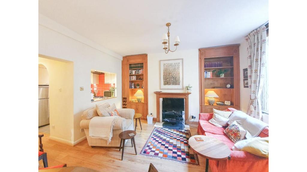 Victoria Station -Two Bedroom Garden Apartment