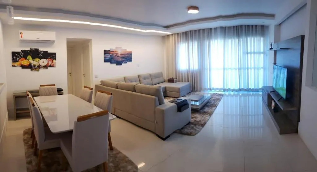 Mountain view newly furnished luxury apartment in Reserva Jardim, Rio De Janeiro, Brazil