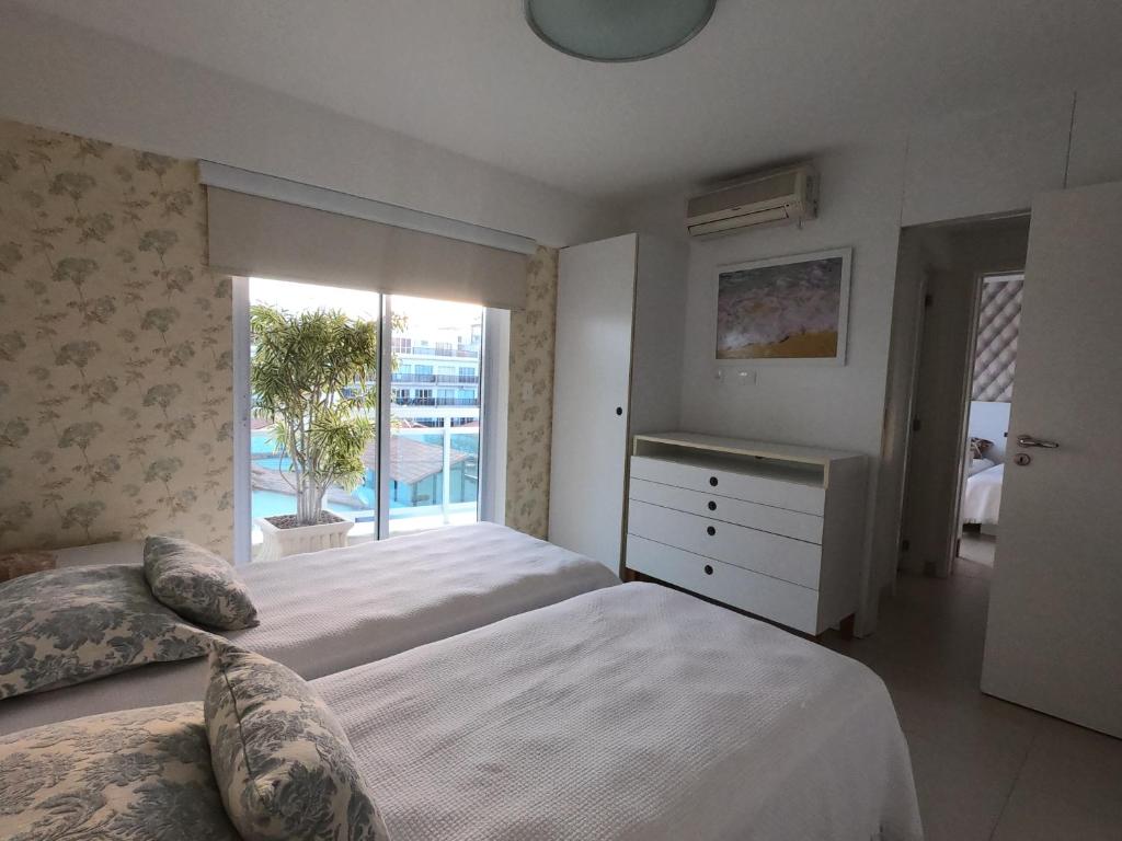  Apartamento Praia do Forte - Cabo Frio/RJ