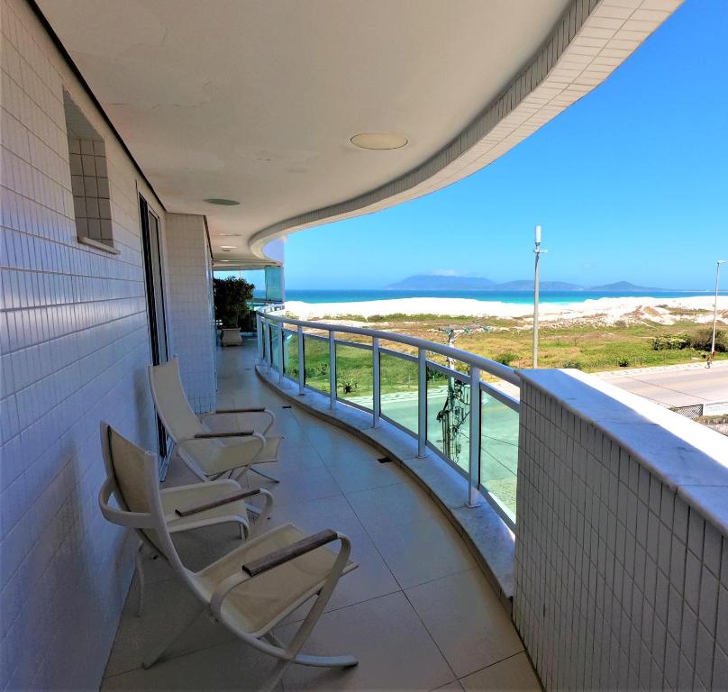  Apartamento Praia do Forte - Cabo Frio/RJ