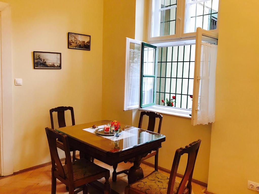 Fotografia z galérie ubytovania New, Jokai Opera Unit v Budapešti
