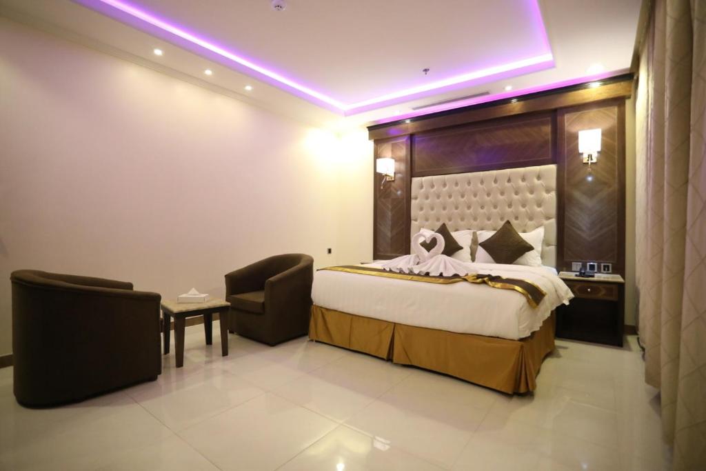 Postel nebo postele na pokoji v ubytování Al Mokhtar 2 Furnished Units