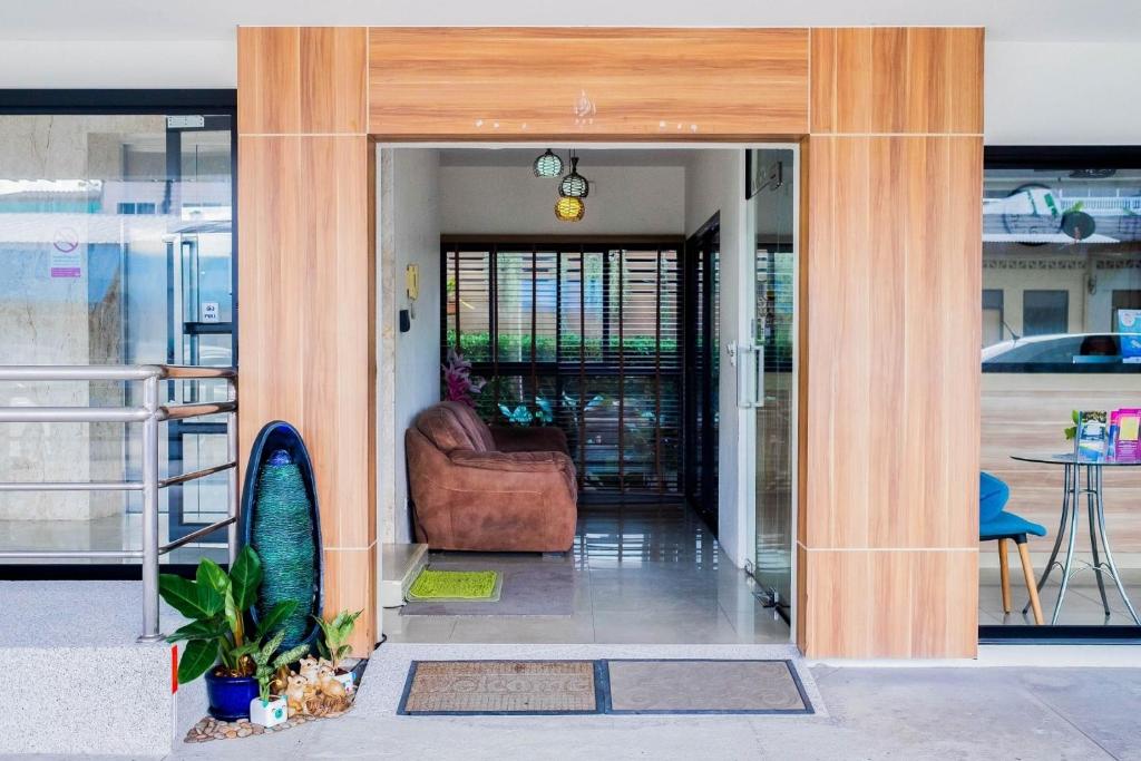 The Topaz Residence Phuket Town - Resim 24